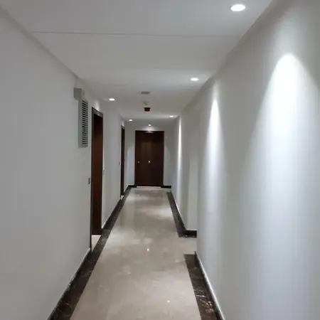 艾西拉Puerto Marina公寓 外观 照片