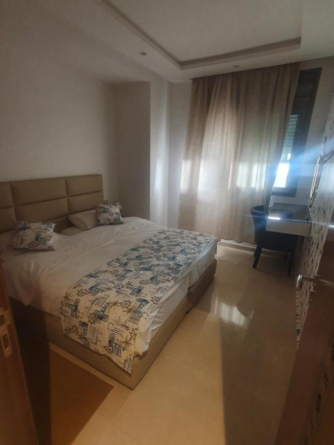 Puerto Marina * 艾西拉